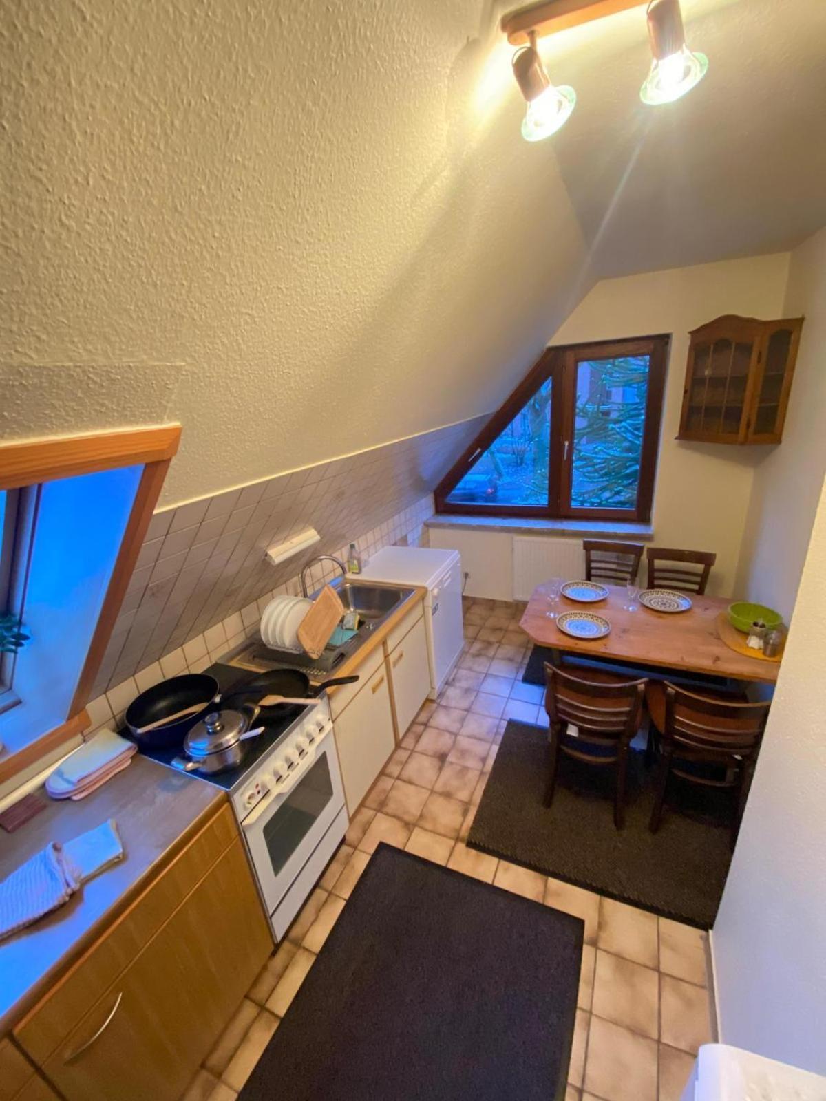 Gartenblick-Oase: Obergeschosswohnung In Hamburgo Exterior foto